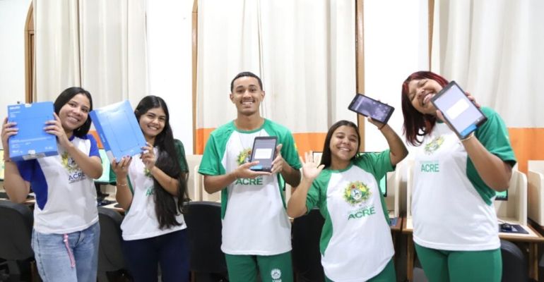 Escola Pedro Martinello é exemplo de que inclusão digital é prioridade do governo do Acre