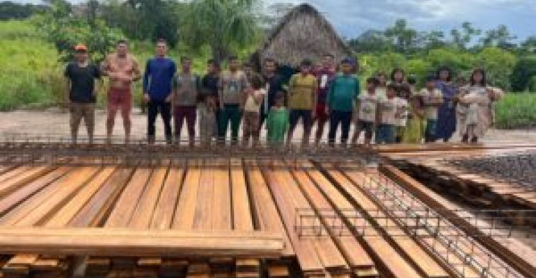 Educação do Acre inicia manutenção predial de escola indígena em Feijó